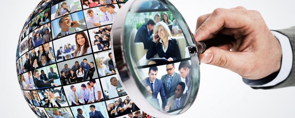 PeekYou是用于查找某人个人详细信息的人员搜索引擎