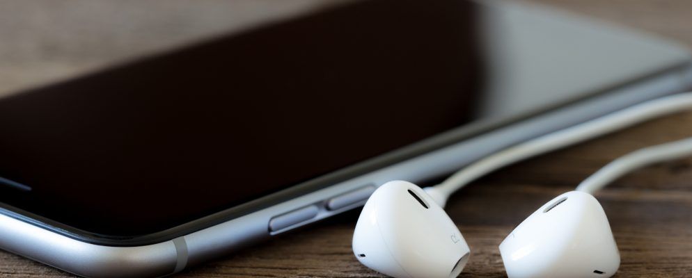 在iPhone，iPad和iPod Touch上免费收听5,000多种经典有声读物