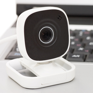 使用简单轻便的CamDesk [Windows和Linux]将可自定义的网络摄像头小部件添加到桌面上