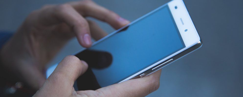 电容式与电阻式触摸屏:有什么区别?