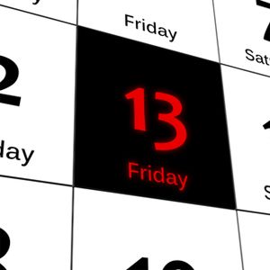 如何揭穿网上谣言和都市神话