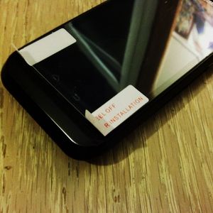 将屏幕保护贴应用于手机或平板电脑的最佳方法