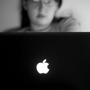 Twitter上的8个最大怪胎(刚好是女孩)