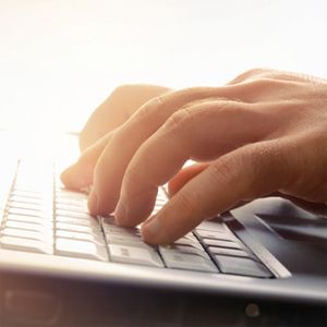 从自由职业者那里购买博客或论坛评论是否明智？