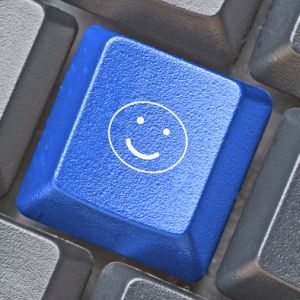 使用LAN Messenger可以在您的家庭网络上发送即时消息