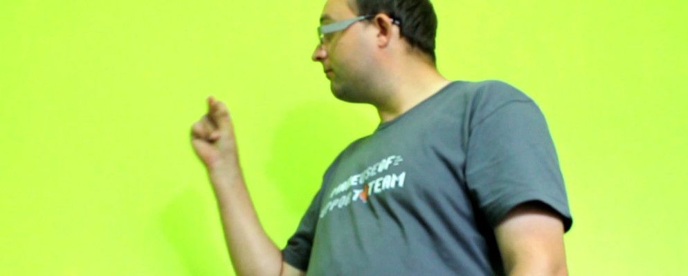 如何在iMovie和Adobe Premiere中执行绿屏视频