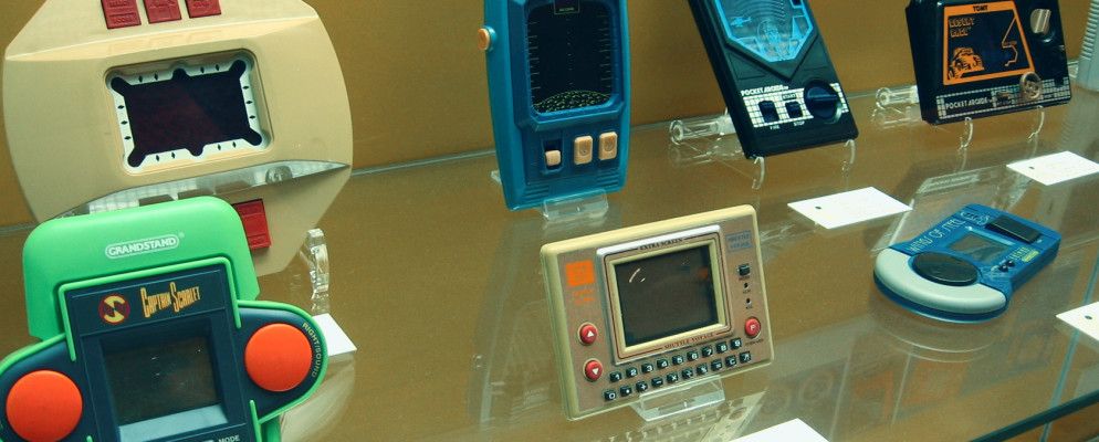 您可能从未听说过的5个手持视频游戏机