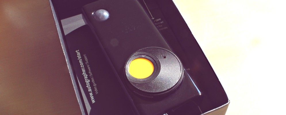 亲笔签名相机评论和赠品