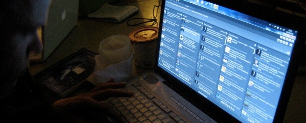 Twitter在Tweetdeck上启动类似于Storify的自定义时间表