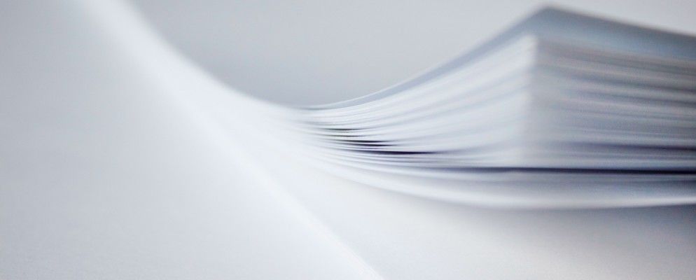 纸与纸，Chromecast色情片，蓬松的苍蝇，安全巨魔[科技新闻摘要]