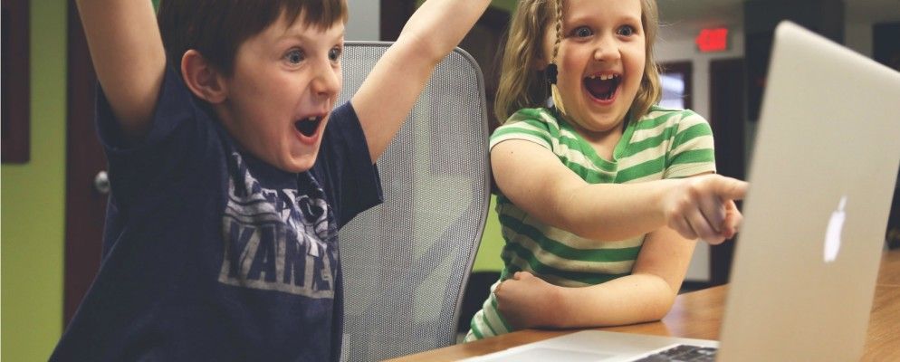 网络是25岁…因此，让我们一起庆祝[奇怪而奇妙的网络]