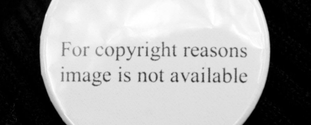 Dropbox DMCA，HTC One基准，BlackBerry Typo，Eat24 Facebook [技术新闻摘要]