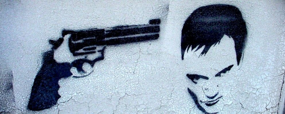 Facebook枪支，斯诺登电话，免费盖蒂图片，Minecraft吸烟[科技新闻摘要]