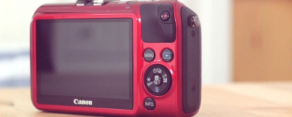 佳能EOS M无反光镜相机评测和赠品