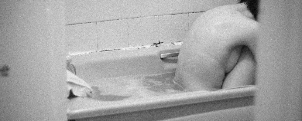 苹果公司调查名人裸体，YouTube推出Tip Jar，以及更多…[科技新闻摘要]