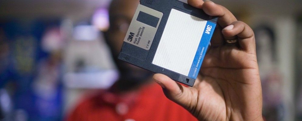 旧的计算机软件人们今天仍然使用[我们问您结果]