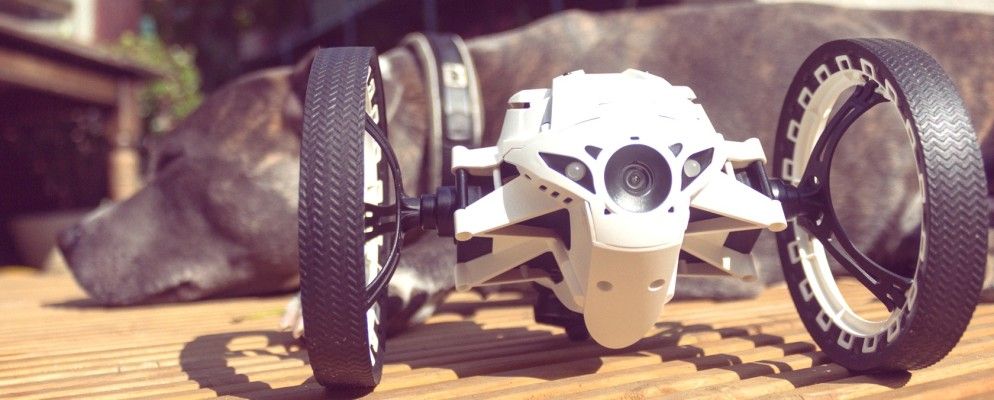 鹦鹉跳相扑迷你无人机审查和赠品