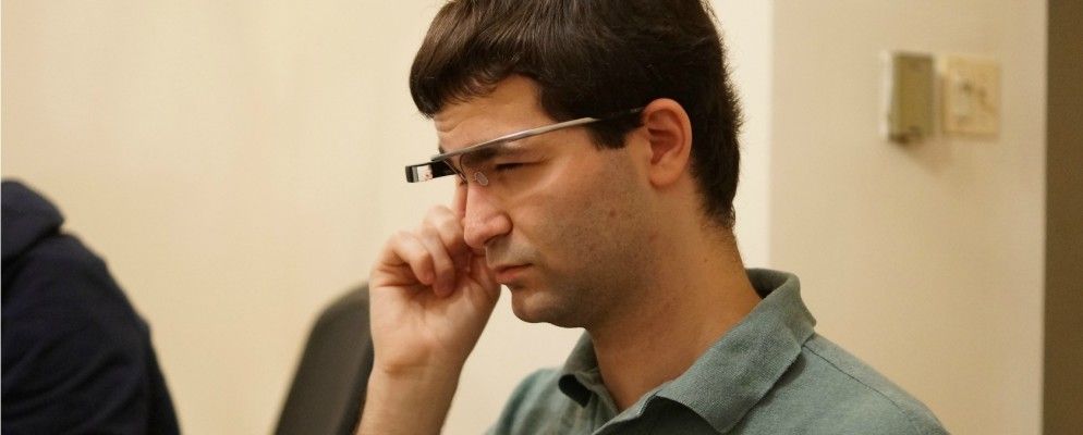 Google Glass停滞不前，通过波长合法共享电影[科技新闻摘要]