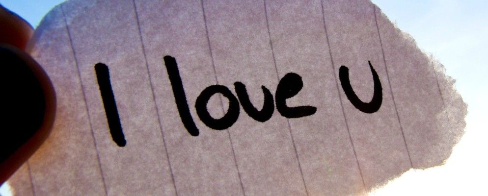 微软希望被人们喜爱，Kim Dotcom推出了MegaChat [技术新闻摘要]