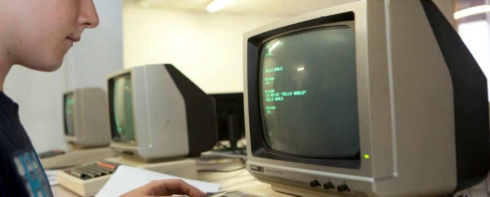 奥巴马计划为所有人提供更快的互联网，Facebook推动琥珀色警报[技术新闻摘要]