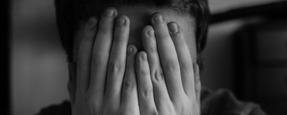 Facebook可能导致抑郁，口袋里的钱贿赂学生[科技新闻摘要]