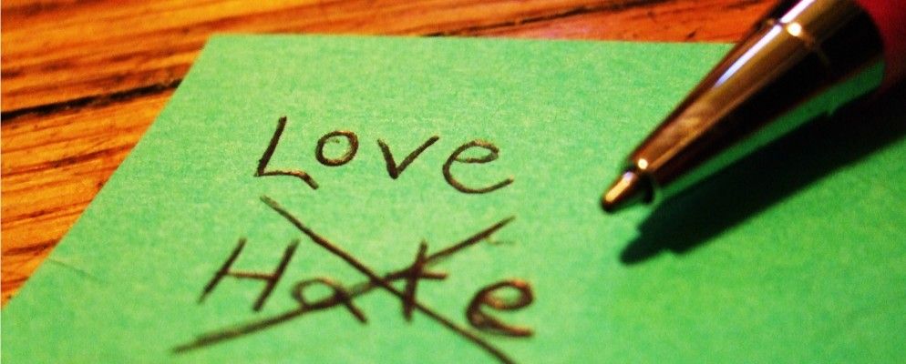 苹果公司与歧视作斗争，欧洲与地理封锁作斗争，还有更多……[科技新闻摘要]