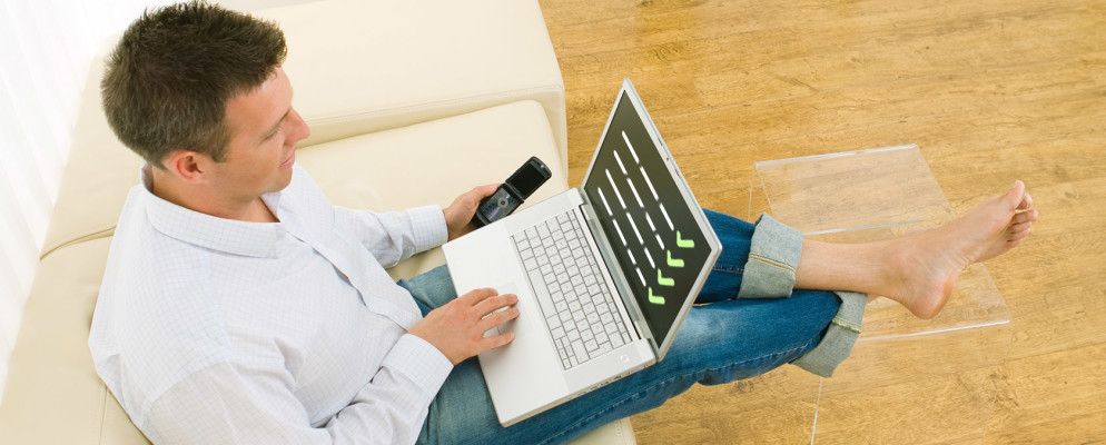 如何在家工作并通过协作式在线工具提高工作效率