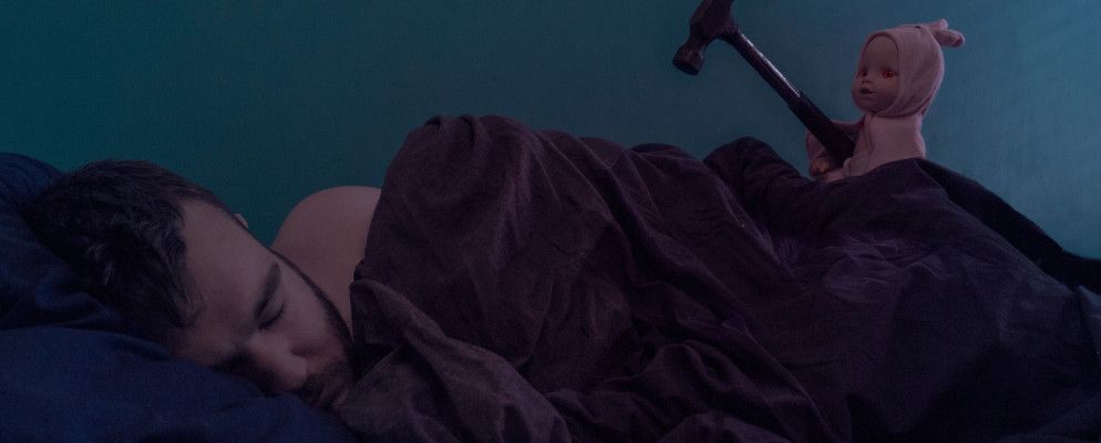 使用此Photoshop教程创建疯狂的杀手娃娃图像