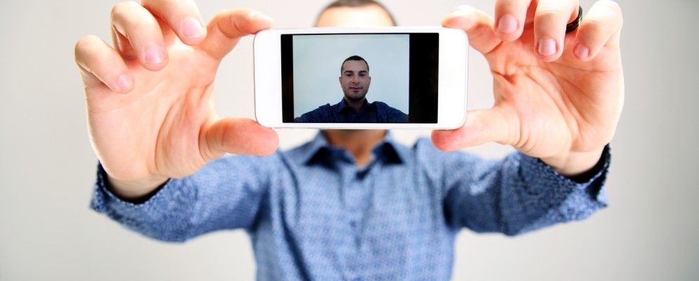 如何自动同步您的Facebook和Twitter个人资料照片