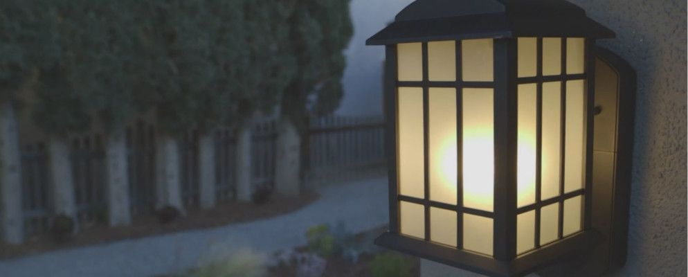 库纳家庭安全灯审查和赠品