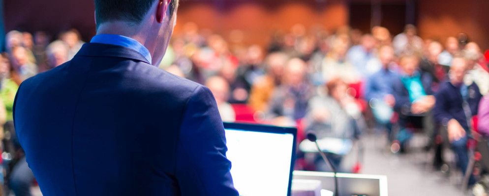 此演示文稿技巧每次都能窃取观众的注意力