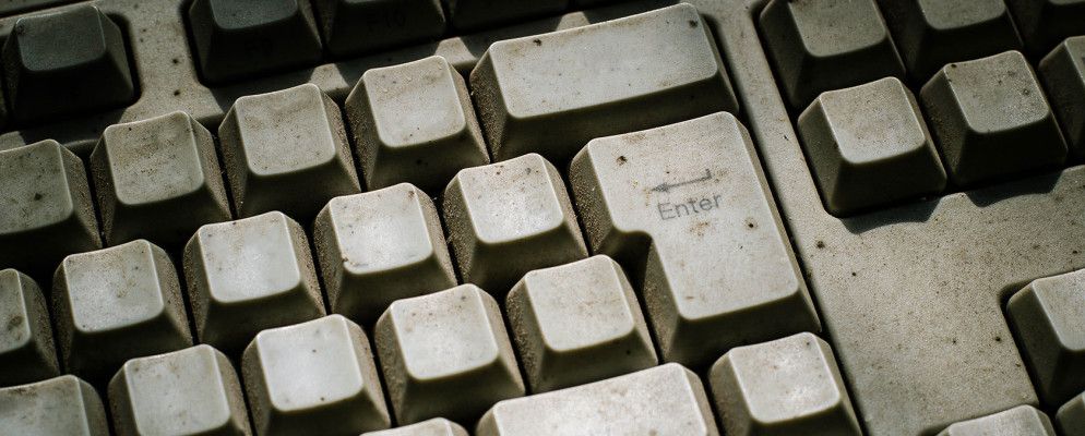 在键盘按键下进行清洁的简单技巧