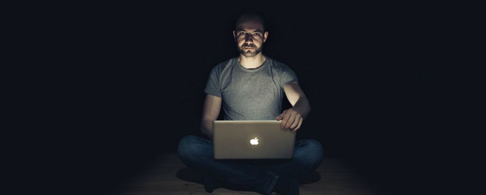 微软攻击苹果，谷歌撞车成车…[科技新闻摘要]