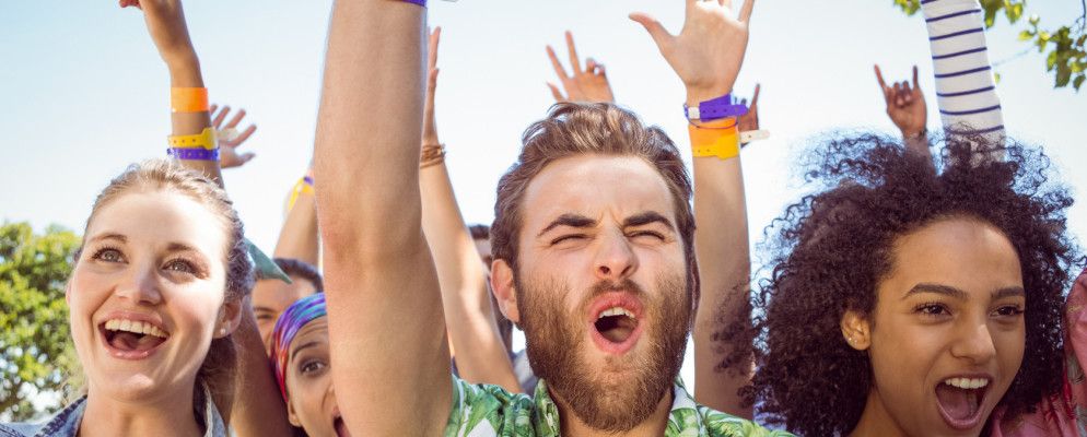 如何在音乐流服务之间制作大型播放列表