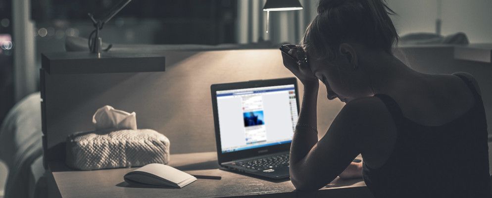 如何在Facebook或其他社交媒体上帮助自杀的朋友