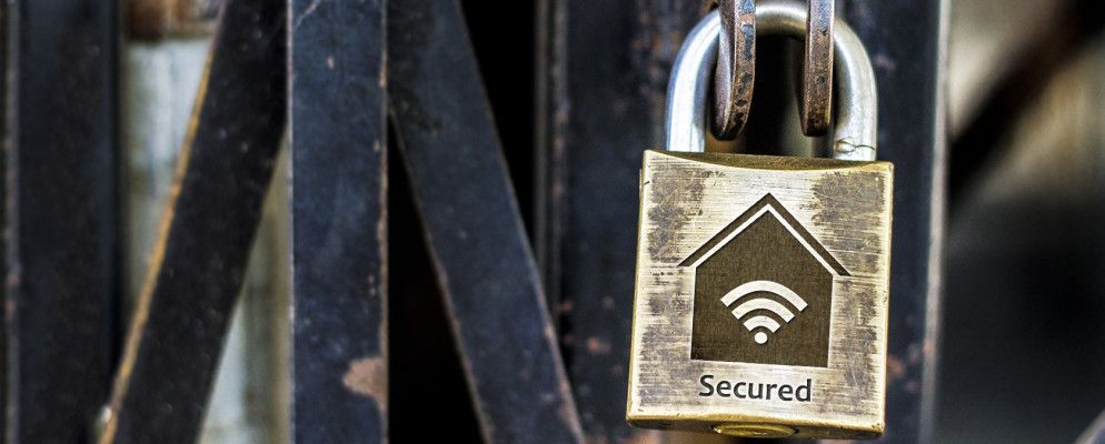 8个小工具,可在旅行时更好地保护您的房屋