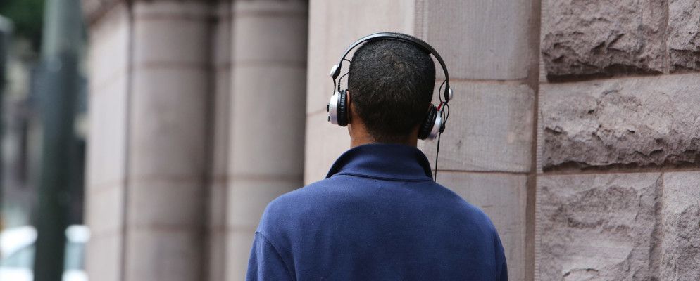 您需要收听的2016年12个最佳播客