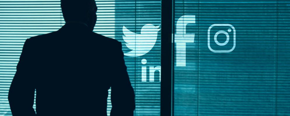 为什么这7个行业在您的社交媒体帖子中进行监视