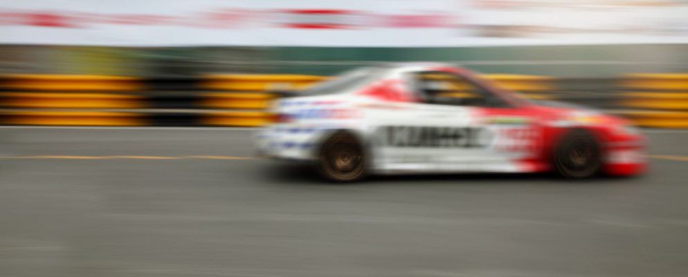 如何在Adobe After Effects中运动跟踪文本