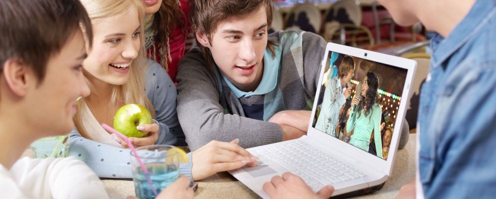 立即回到网上观看11部学校电影