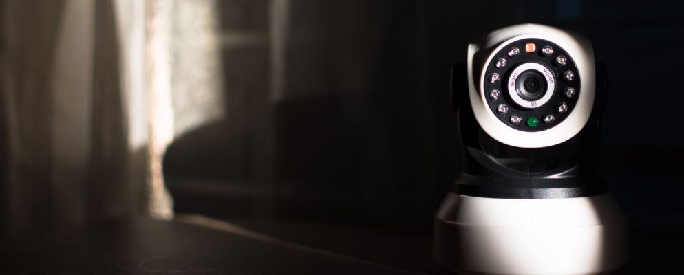 使用这些工具将您的网络摄像头用于家庭监控
