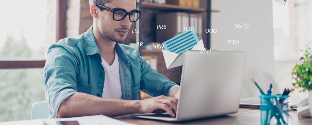 标题主题行应使用的15个电子邮件首字母缩写