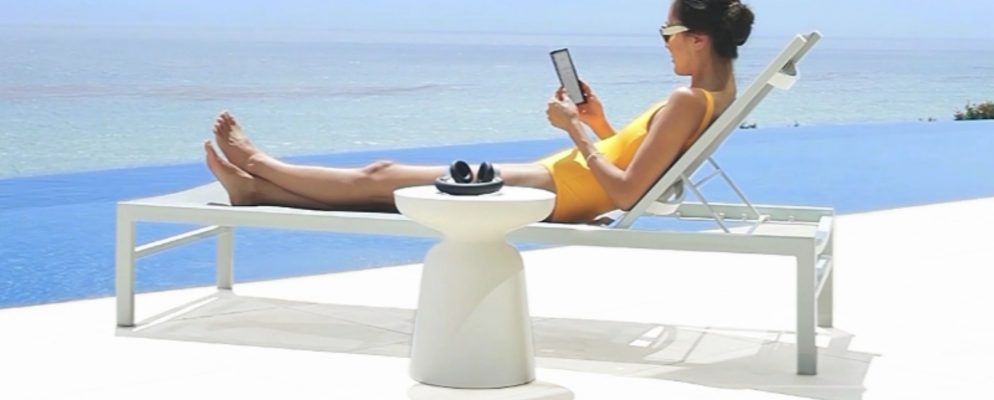 亚马逊推出首款防水Kindle