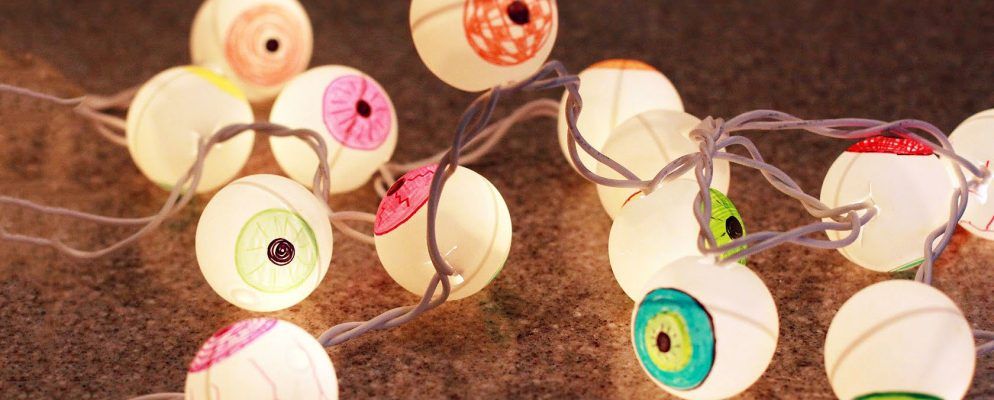 8个令人毛骨悚然的万圣节照明项目,每项不到$ 5美元