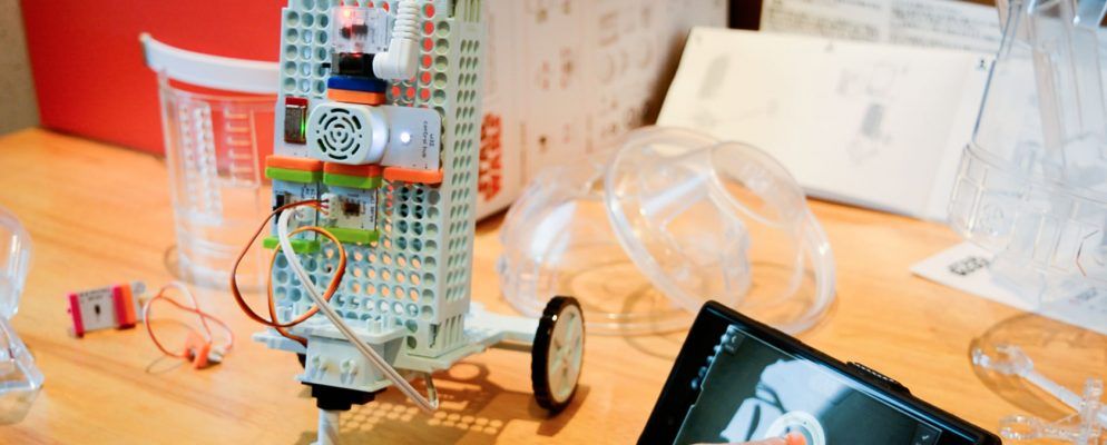 使用littleBits花费不到100美元构建自己的星球大战机器人