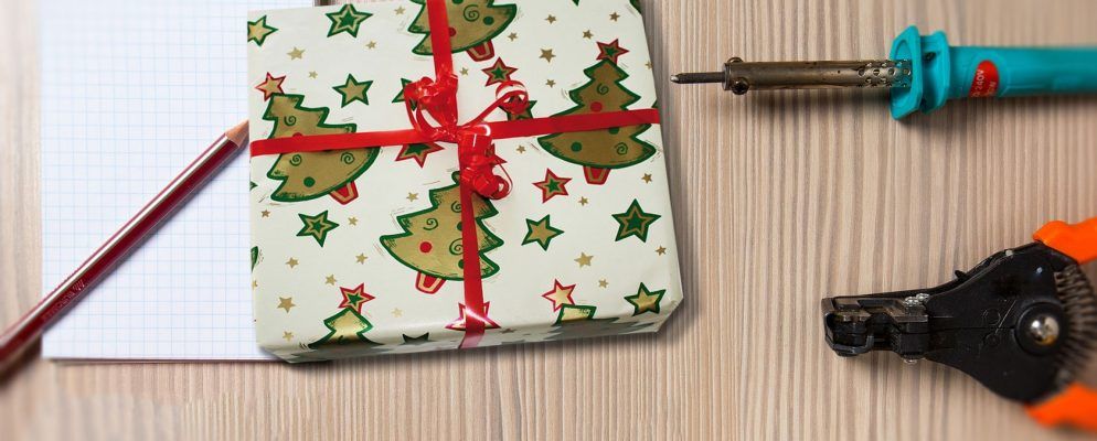 这些DIY圣诞电子产品项目的成本均低于5美元