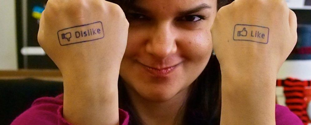 Facebook杀死了显示好友活动的自动报价机