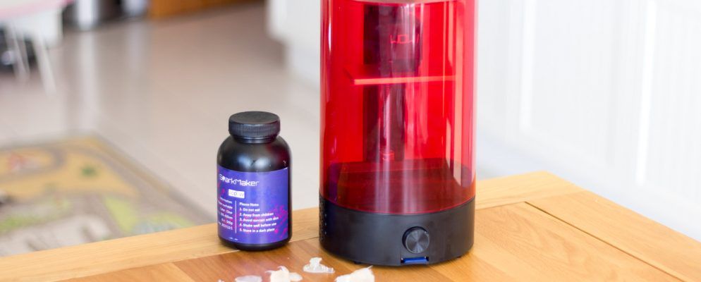 《 SparkMaker评论：革命性的$ 300树脂3D打印机……但实际上不起作用