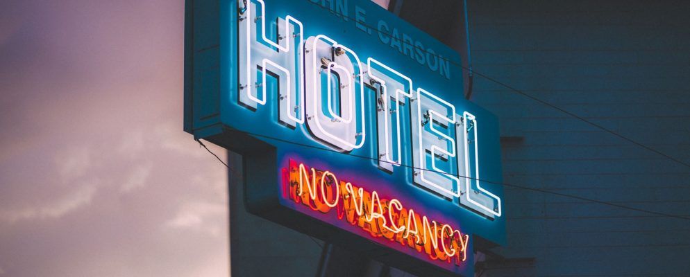 查找免费或廉价酒店,民宿和旅馆的5种方法