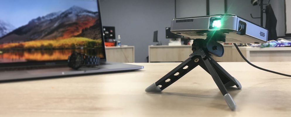 Apeman M4 Mini DLP投影仪：时尚，紧凑，易于使用